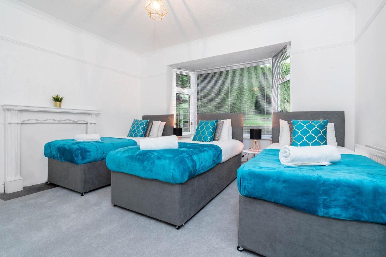 Large 4 Bedroom House - Top Rated - Off-Street Parking - Garden - Sleeps 9 - Contractors - Groups - Pool Table Northfield エクステリア 写真